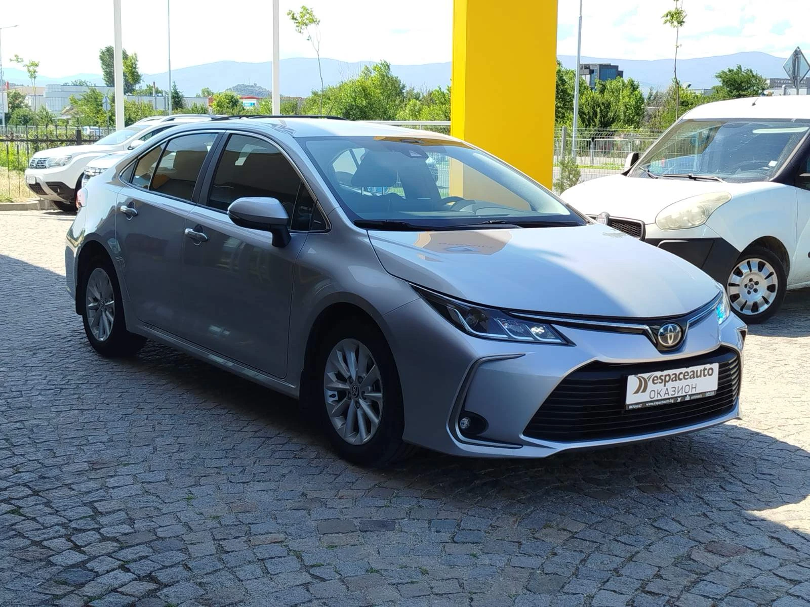Toyota Corolla 1.8Hybrid/ 122к.с./ E-CVT, снимка 3 - Автомобили и джипове - 55186742