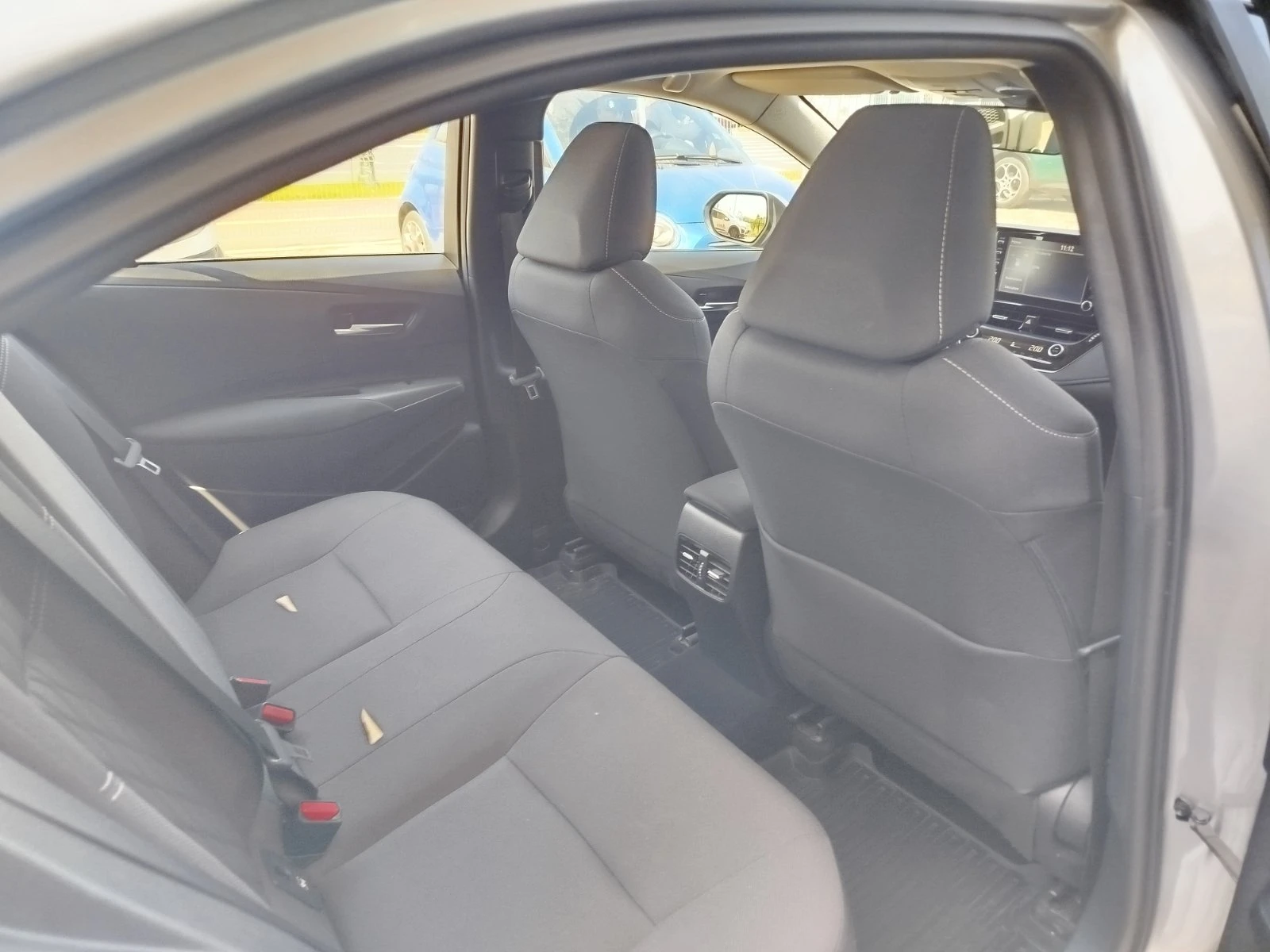 Toyota Corolla 1.8Hybrid/ 122к.с./ E-CVT, снимка 16 - Автомобили и джипове - 55186742