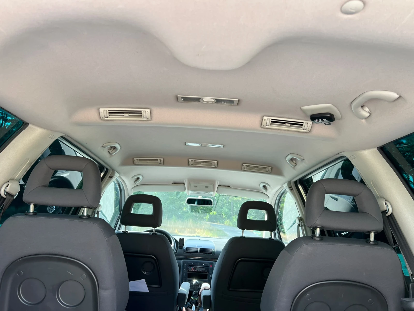 VW Sharan 1.9 TDI, 116К.С., КЛИМАТРОНИК, снимка 13 - Автомобили и джипове - 55472341