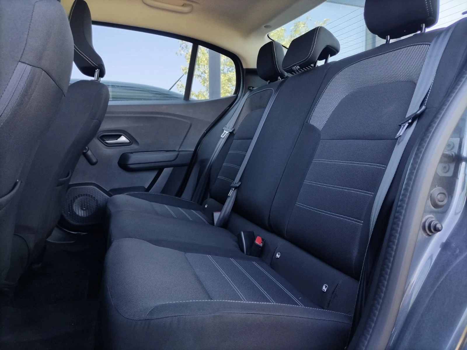 Dacia Logan 1.0Tce/100к.с./ECO-G, снимка 16 - Автомобили и джипове - 55811269