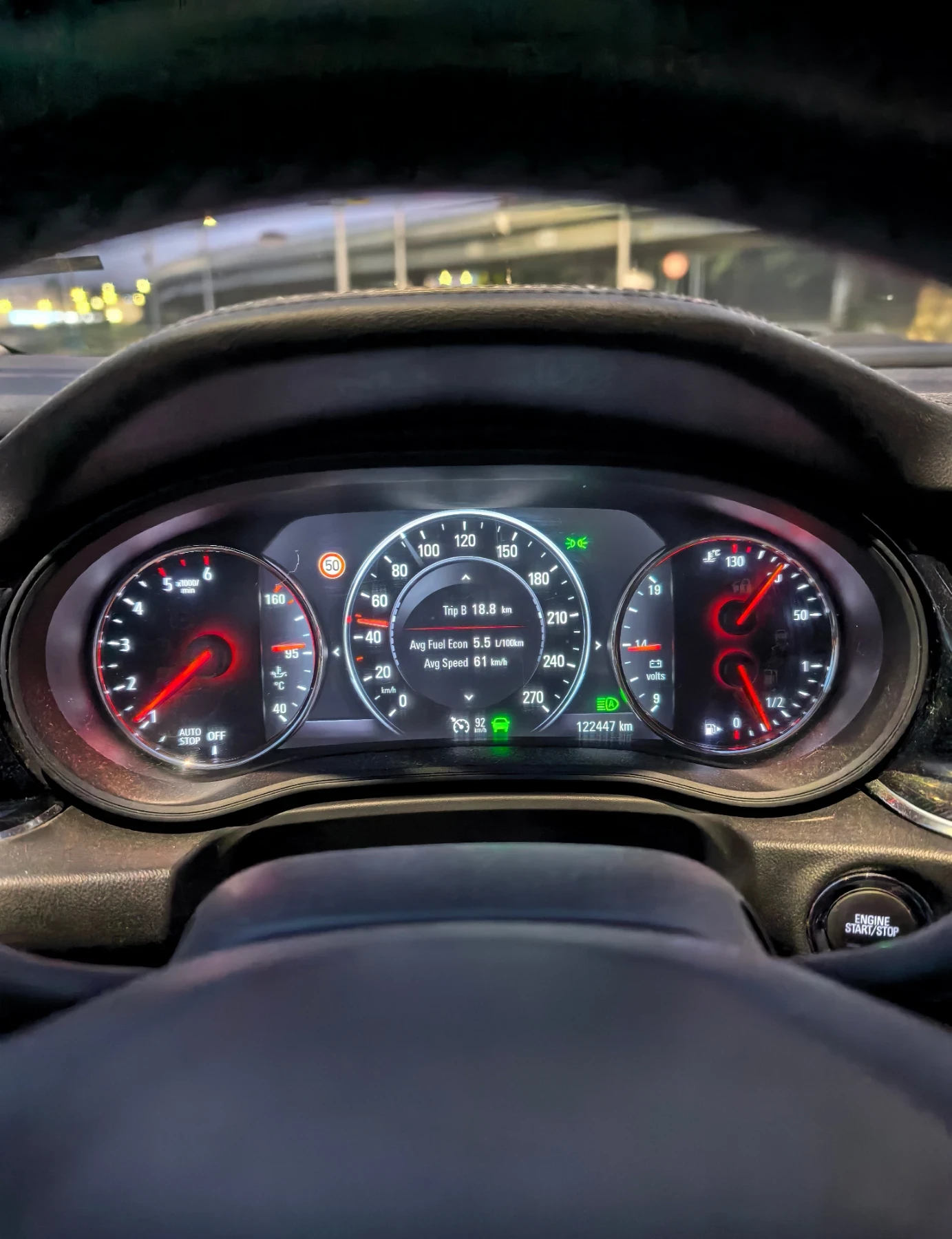 Opel Insignia Sports tourer, снимка 8 - Автомобили и джипове - 56262541