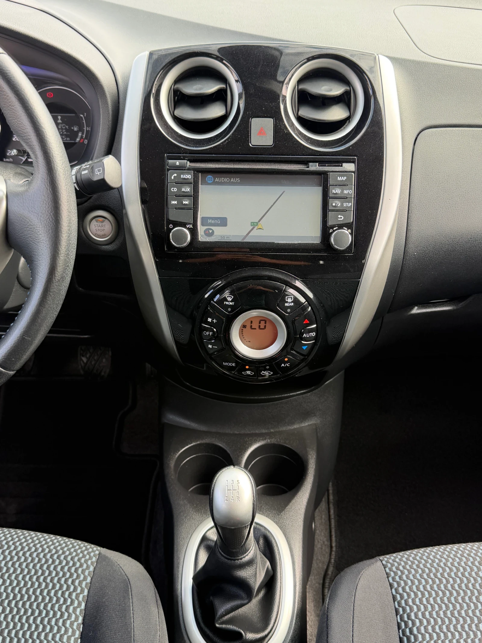 Nissan Note 1.2i N-TEC KEYLESS CAMERA NAVI SERVICE BOOK TUV E6, снимка 13 - Автомобили и джипове - 56093874