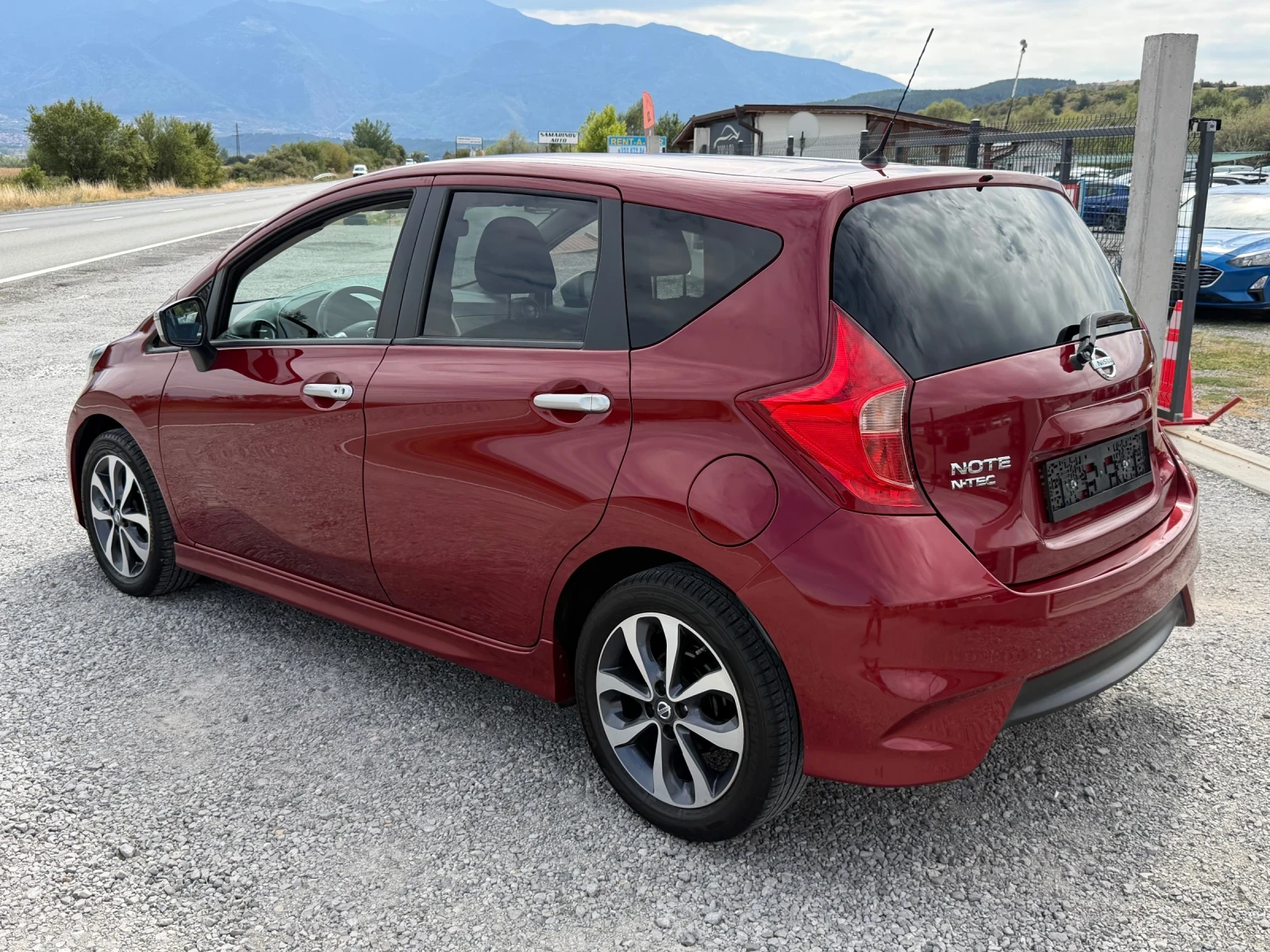 Nissan Note 1.2i N-TEC KEYLESS CAMERA NAVI SERVICE BOOK TUV E6, снимка 8 - Автомобили и джипове - 56093874