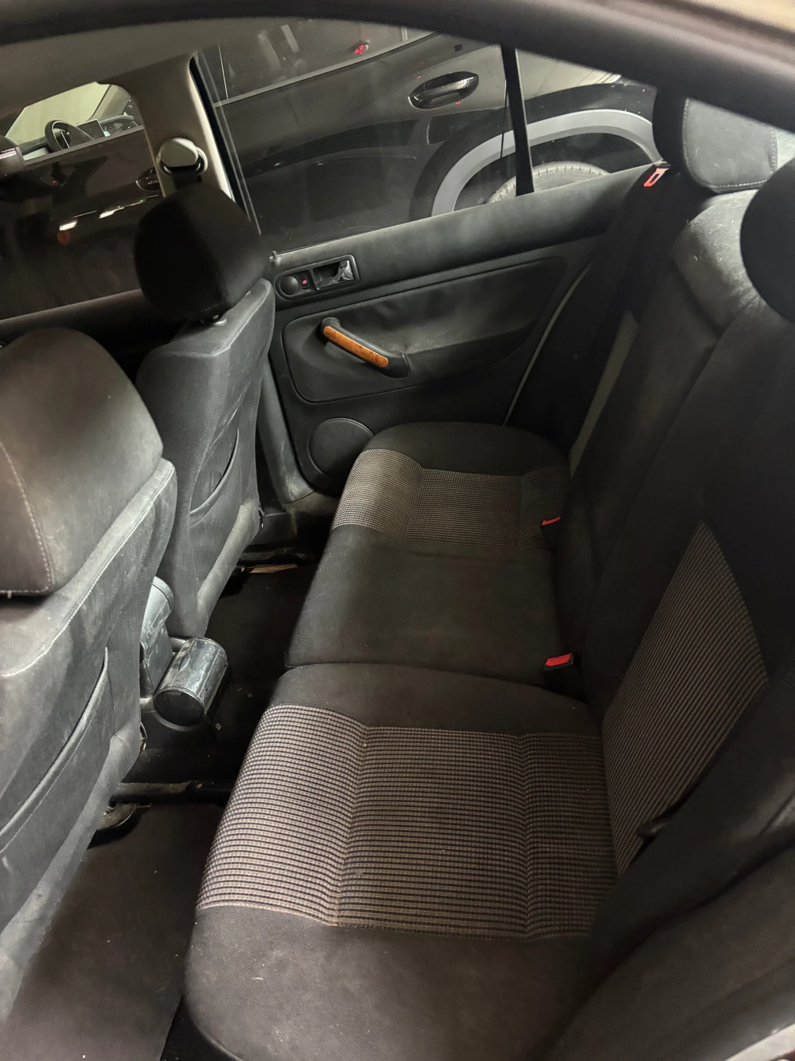 VW Bora, снимка 10 - Автомобили и джипове - 56249515