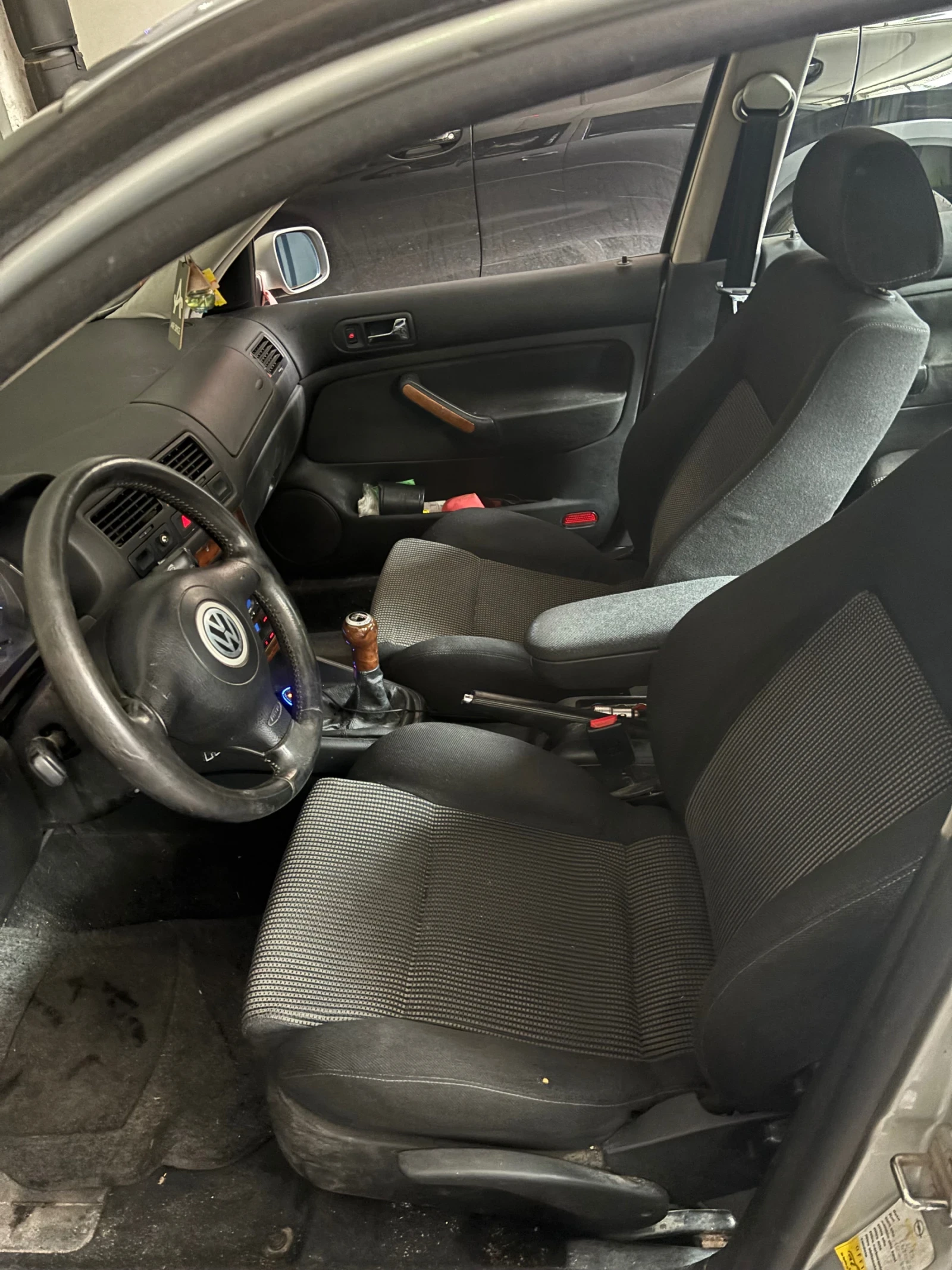 VW Bora, снимка 9 - Автомобили и джипове - 56249515