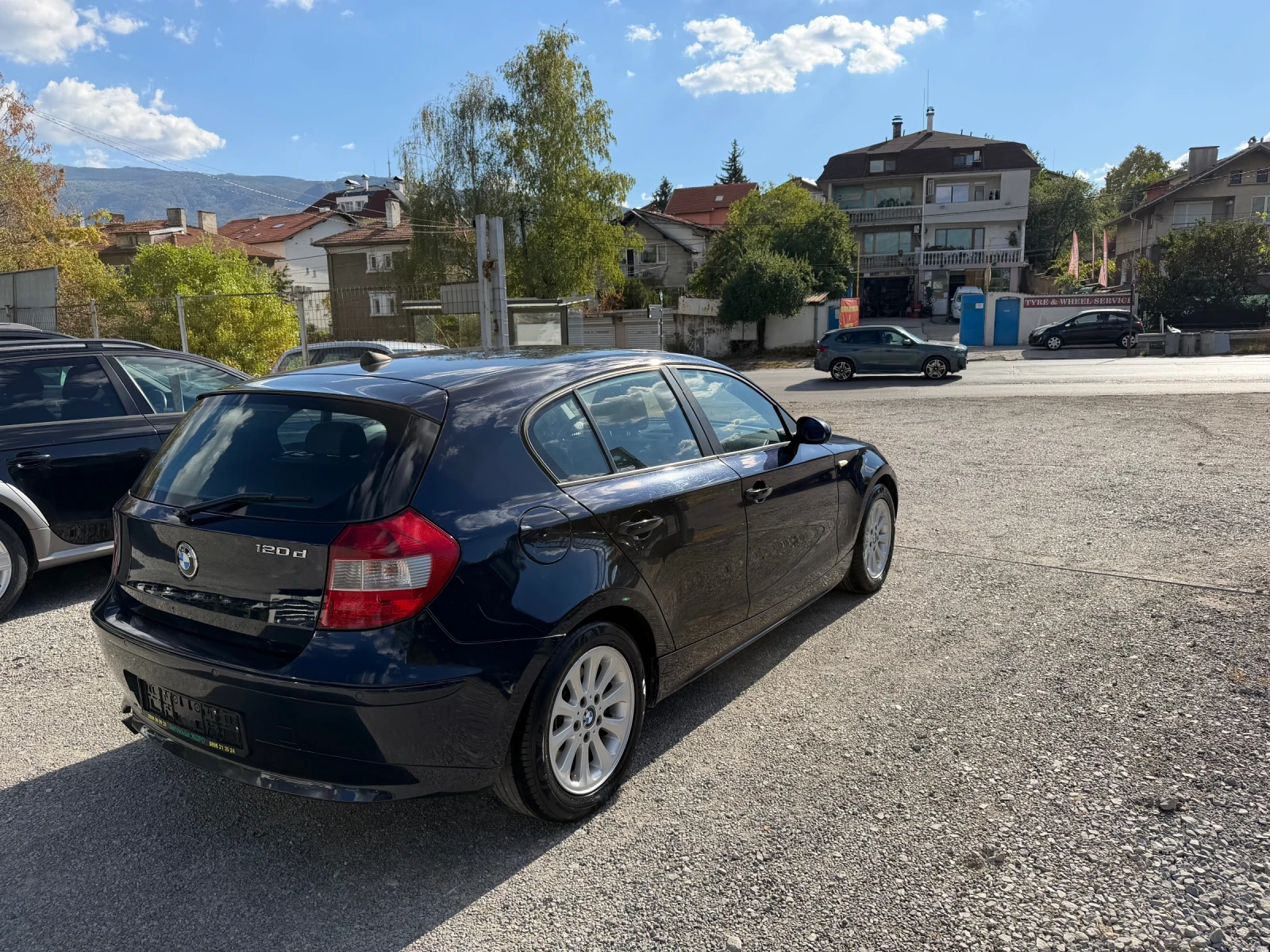 BMW 120 163 коня, АВТОМАТ, НАВИ, КОЖА, ПОДГРЕВ, ШИБИДАХ, снимка 5 - Автомобили и джипове - 56261810