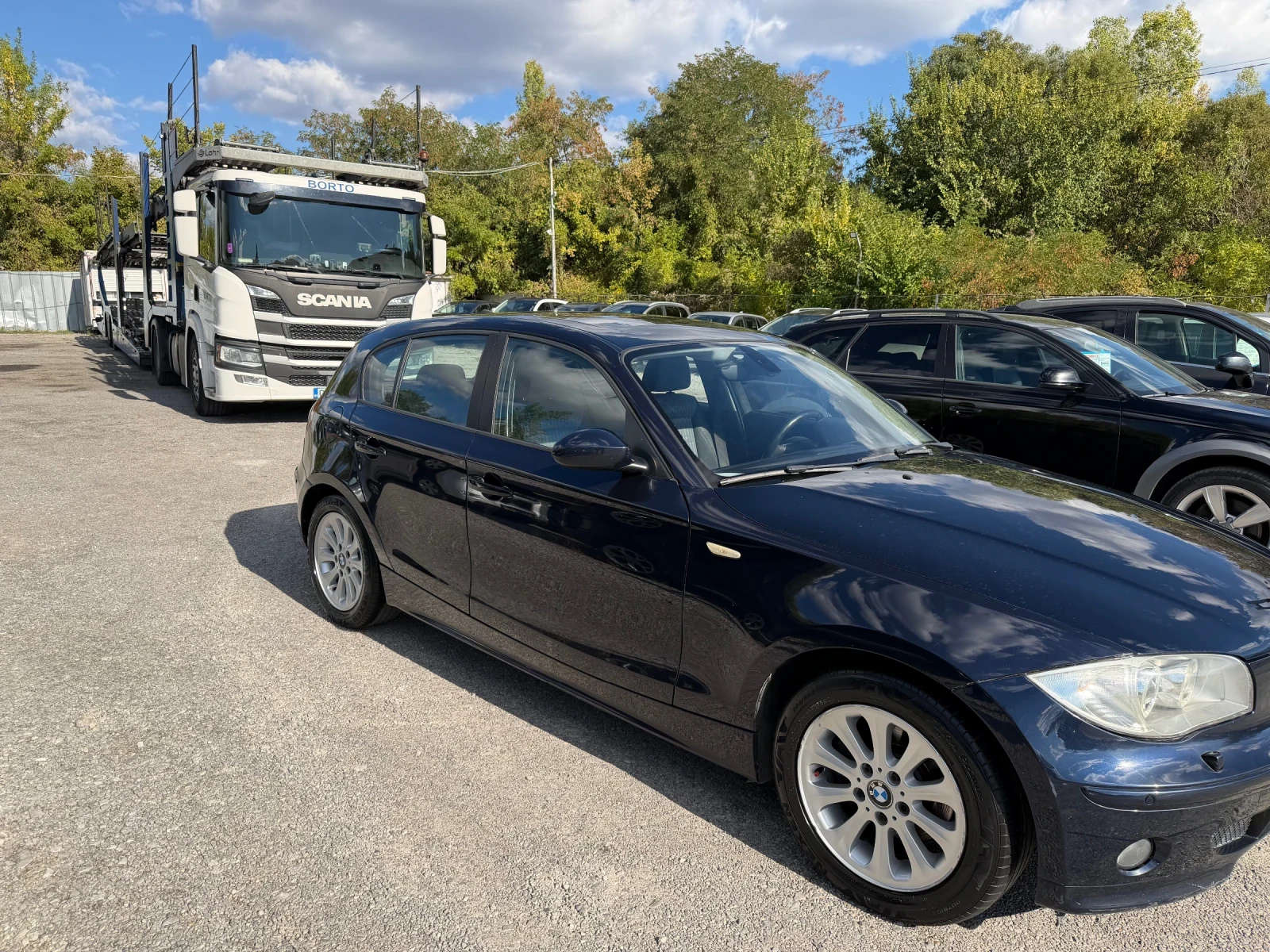 BMW 120 163 коня, АВТОМАТ, НАВИ, КОЖА, ПОДГРЕВ, ШИБИДАХ, снимка 6 - Автомобили и джипове - 56261810