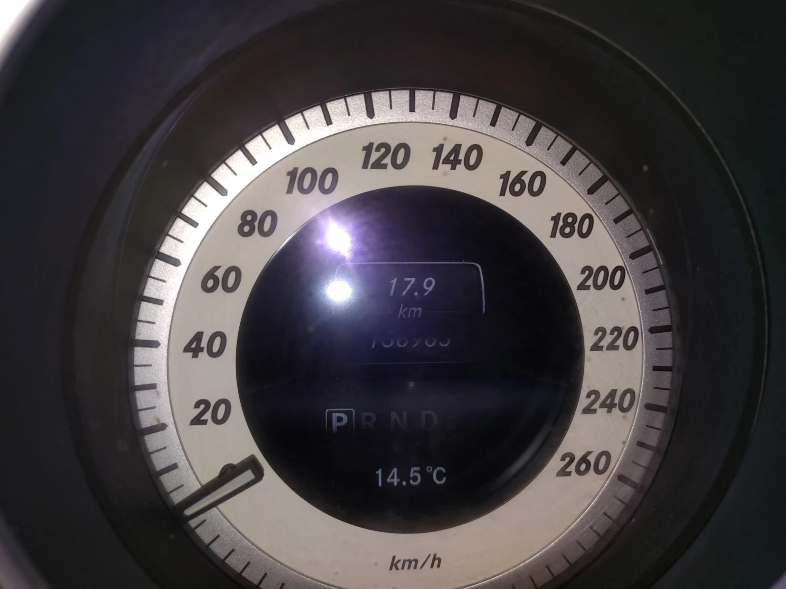 Mercedes-Benz E 220 ОМ651, снимка 16 - Автомобили и джипове - 56708324