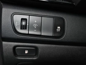 Kia Niro Prestige, снимка 17