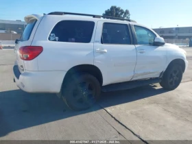 Toyota Sequoia SR5 5.7L V8 AWD - 19000 лв. - 37118209 | Car24.bg