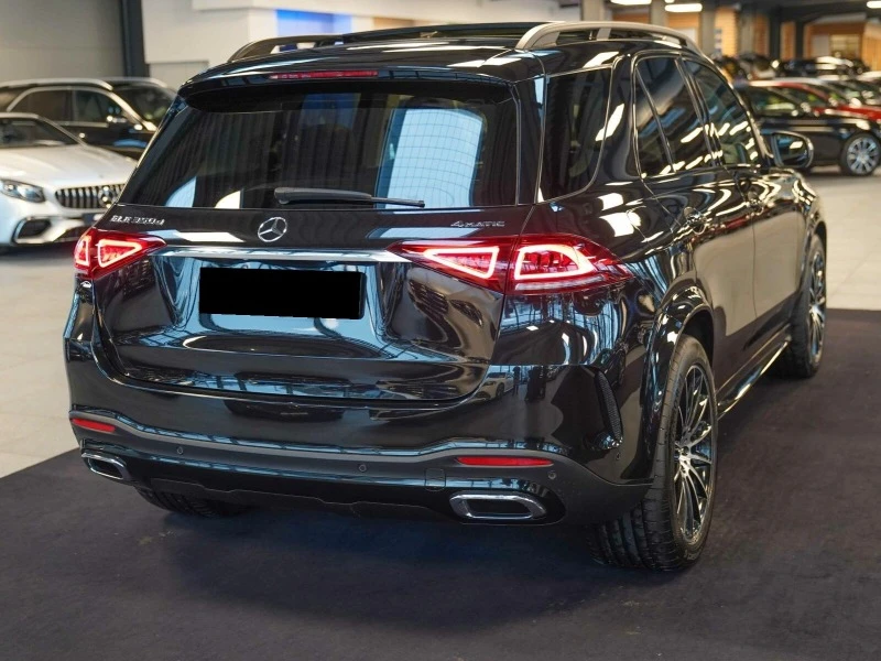 Mercedes-Benz GLE 350 D*AMG*4M*PANORAMA*NIGHT PACK*DISTRONIC*CAM*NAVI*, снимка 4 - Автомобили и джипове - 45095642