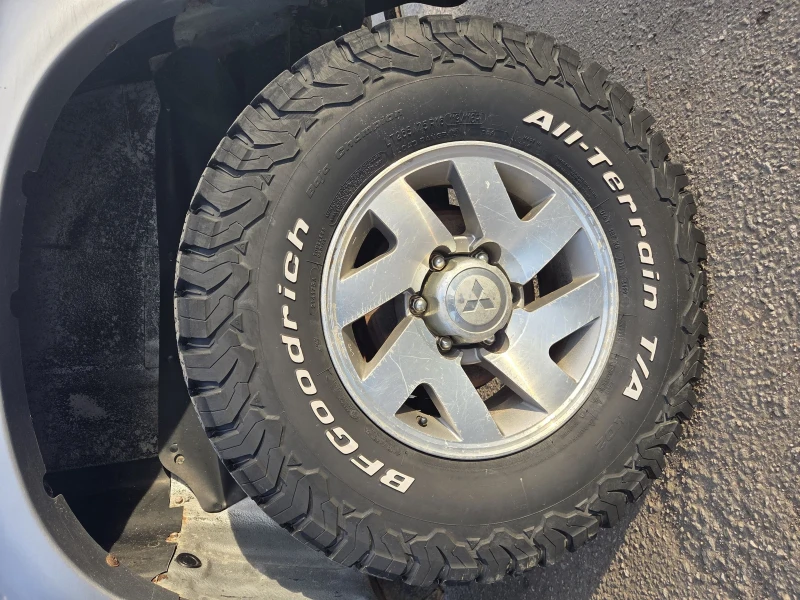 Mitsubishi L200 2.5, снимка 13 - Автомобили и джипове - 52580578