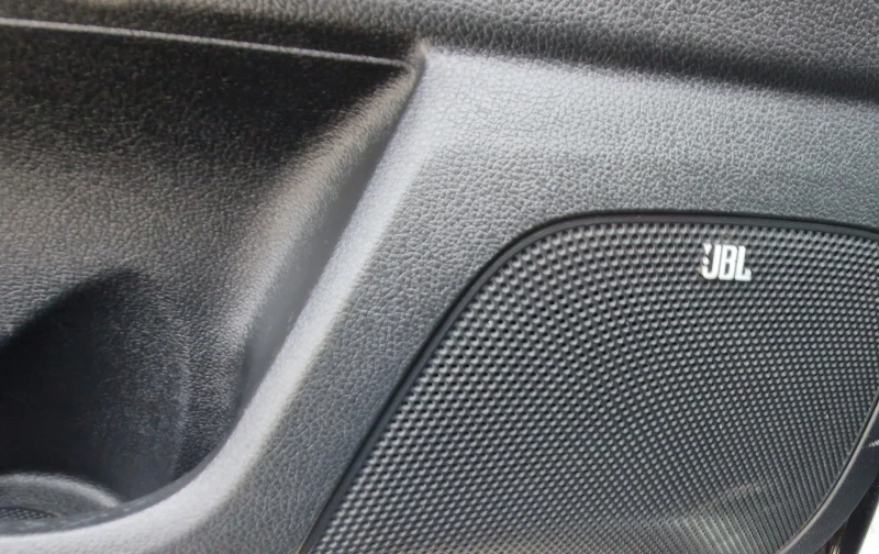 Kia Sportage 1.7CRDI/PANORAMA/JBL/PODGREV/KAMERA/MAXX FULL, снимка 16 - Автомобили и джипове - 52355265