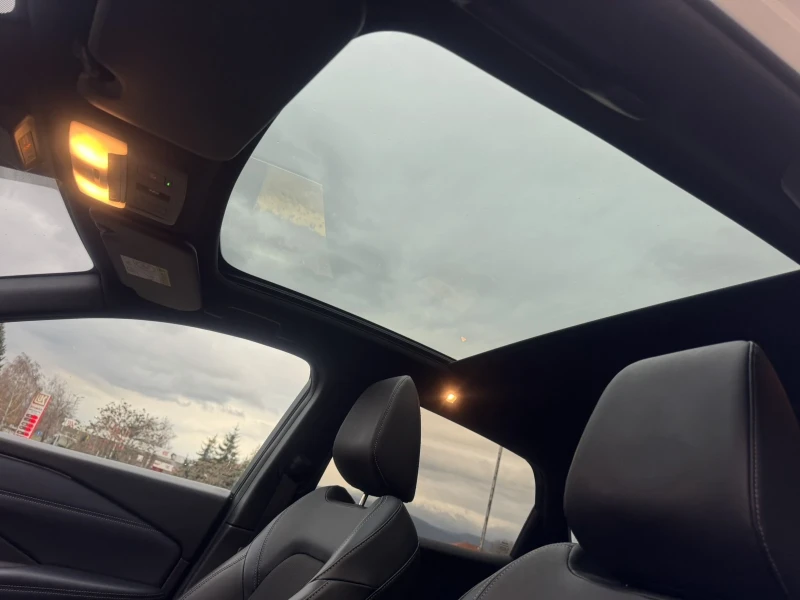 Nissan Qashqai 1.3DIG-T 2 WD TEKNA TWO TONE 73000km, снимка 12 - Автомобили и джипове - 52681738