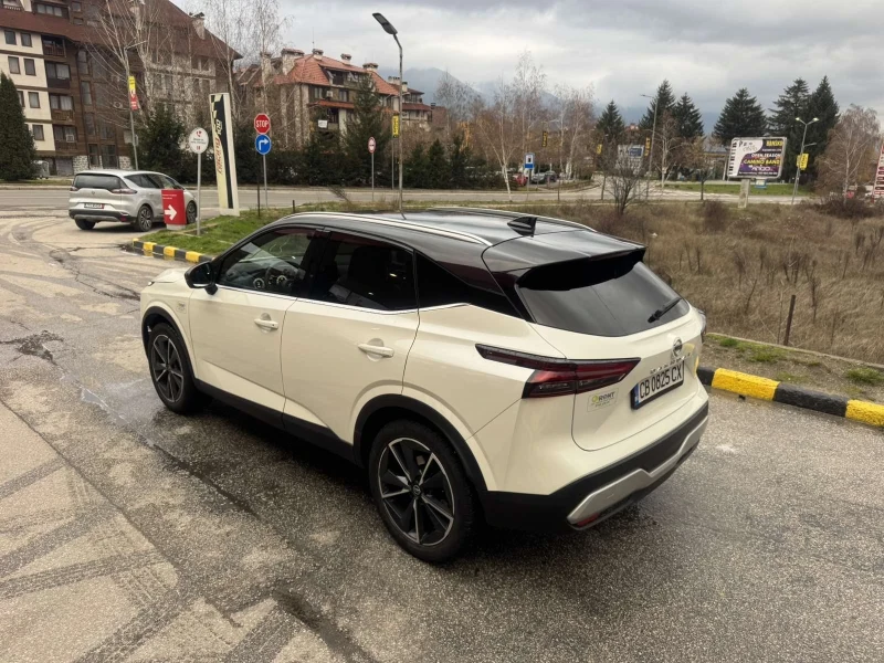 Nissan Qashqai 1.3DIG-T 2 WD TEKNA TWO TONE 73000km, снимка 5 - Автомобили и джипове - 52681738