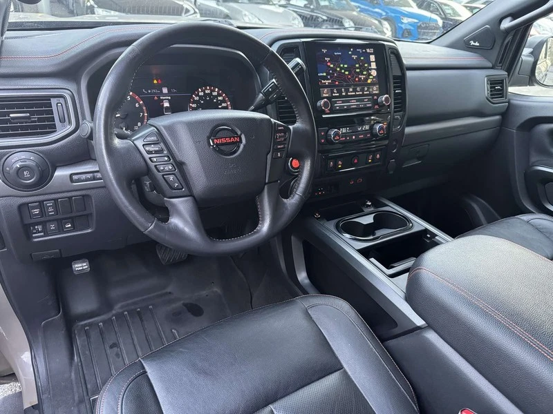 Nissan Titan crew cab PRO 4X - изображение 8