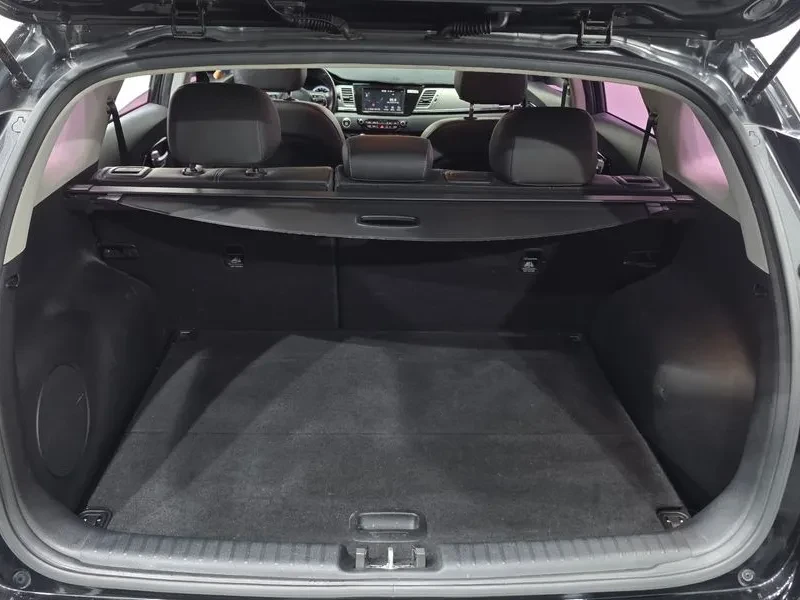 Kia Niro  Noblesse, снимка 17 - Автомобили и джипове - 56128238
