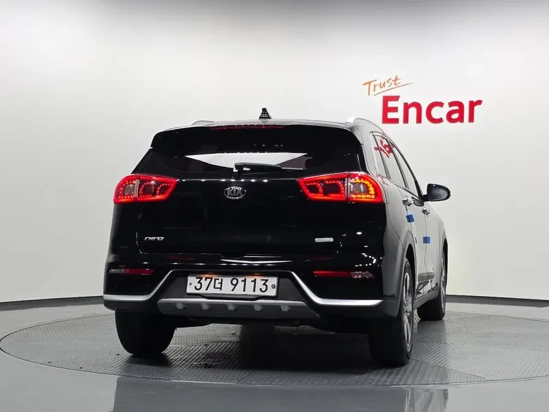 Kia Niro  Noblesse, снимка 4 - Автомобили и джипове - 56128238