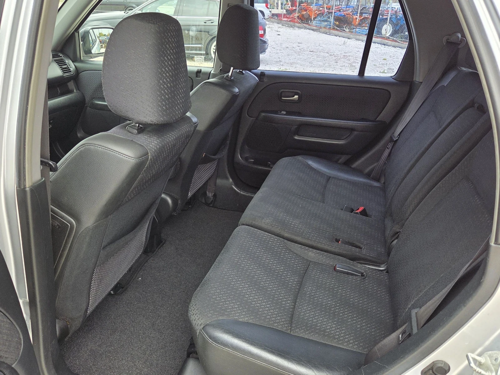 Honda Cr-v 2.0  - изображение 8
