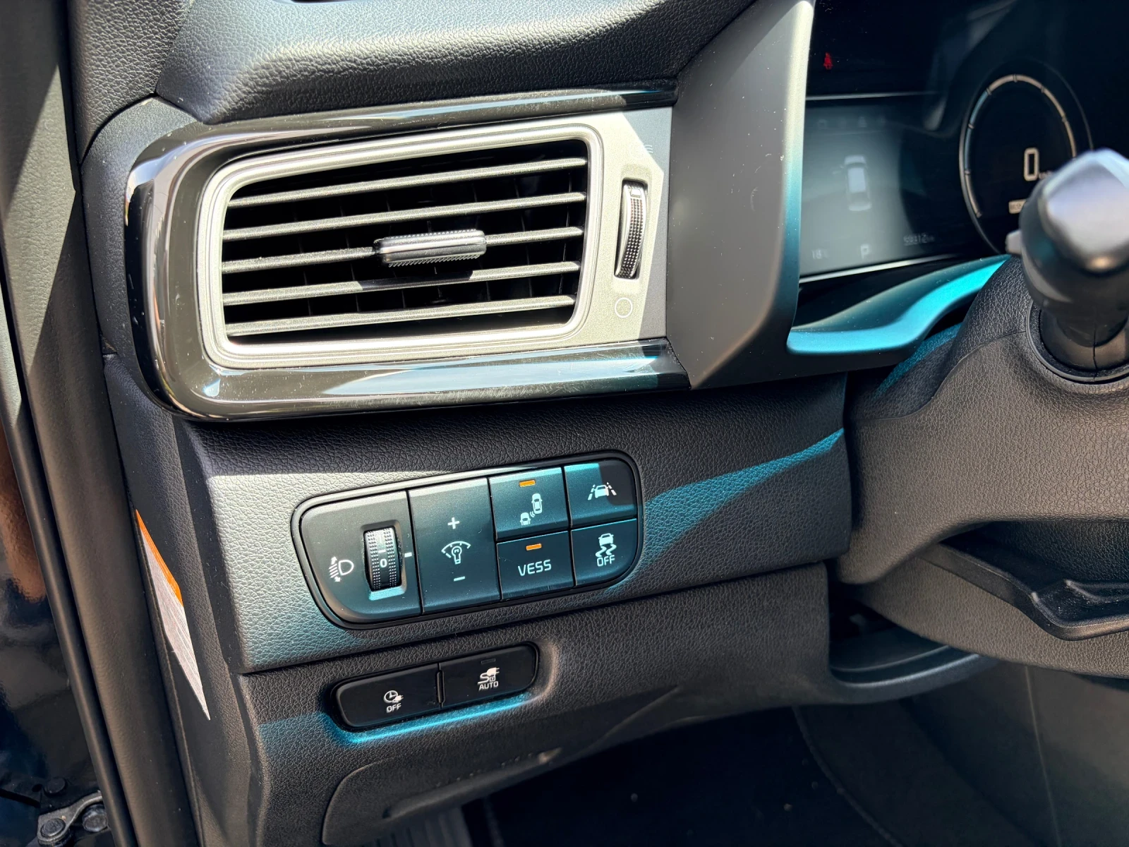 Kia Niro PREMIUM!!! 64kw 204kc TERMOPOMPA 100% SOH FUL!!!, снимка 9 - Автомобили и джипове - 54355823