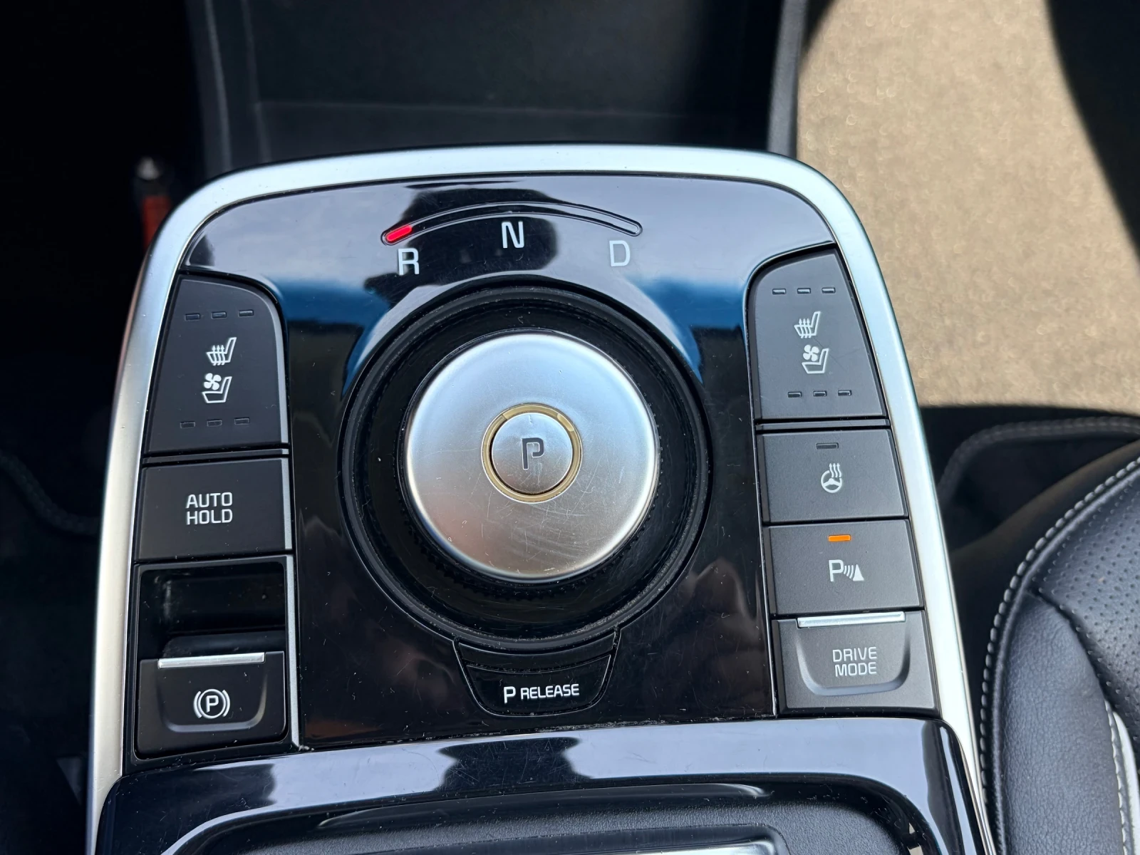 Kia Niro PREMIUM!!! 64kw 204kc TERMOPOMPA 100% SOH FUL!!!, снимка 10 - Автомобили и джипове - 54355823