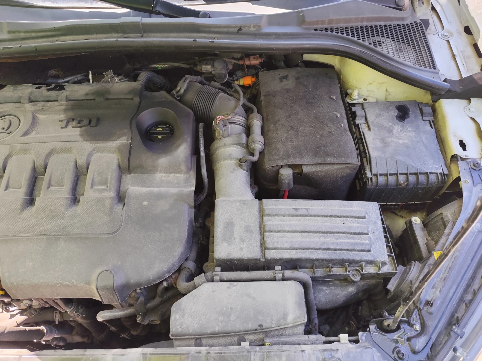 Skoda Yeti 2000, снимка 9 - Автомобили и джипове - 54724400