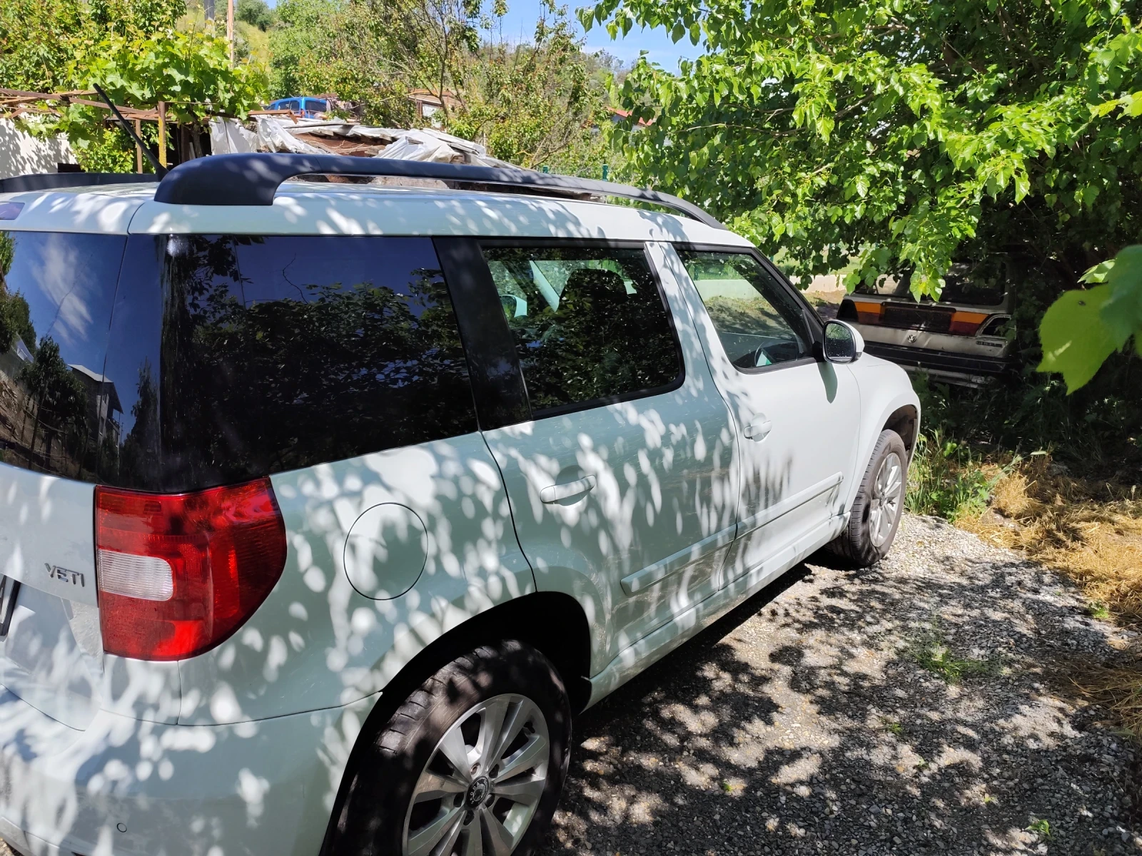 Skoda Yeti 2000, снимка 4 - Автомобили и джипове - 54724400