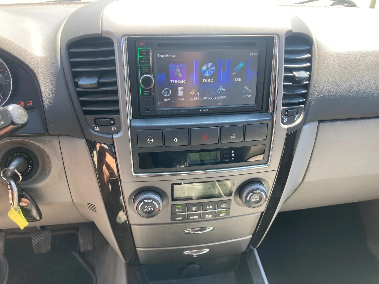 Kia Sorento 2.5 Dizel 170ks Klima Rabotest 4x4, снимка 11 - Автомобили и джипове - 55052393