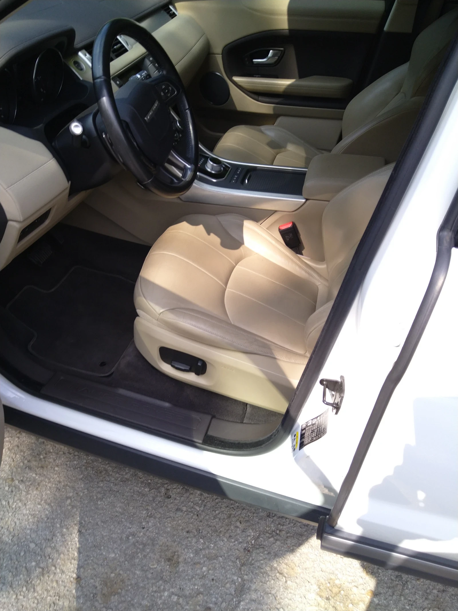 Land Rover Range Rover Evoque, снимка 12 - Автомобили и джипове - 55120441