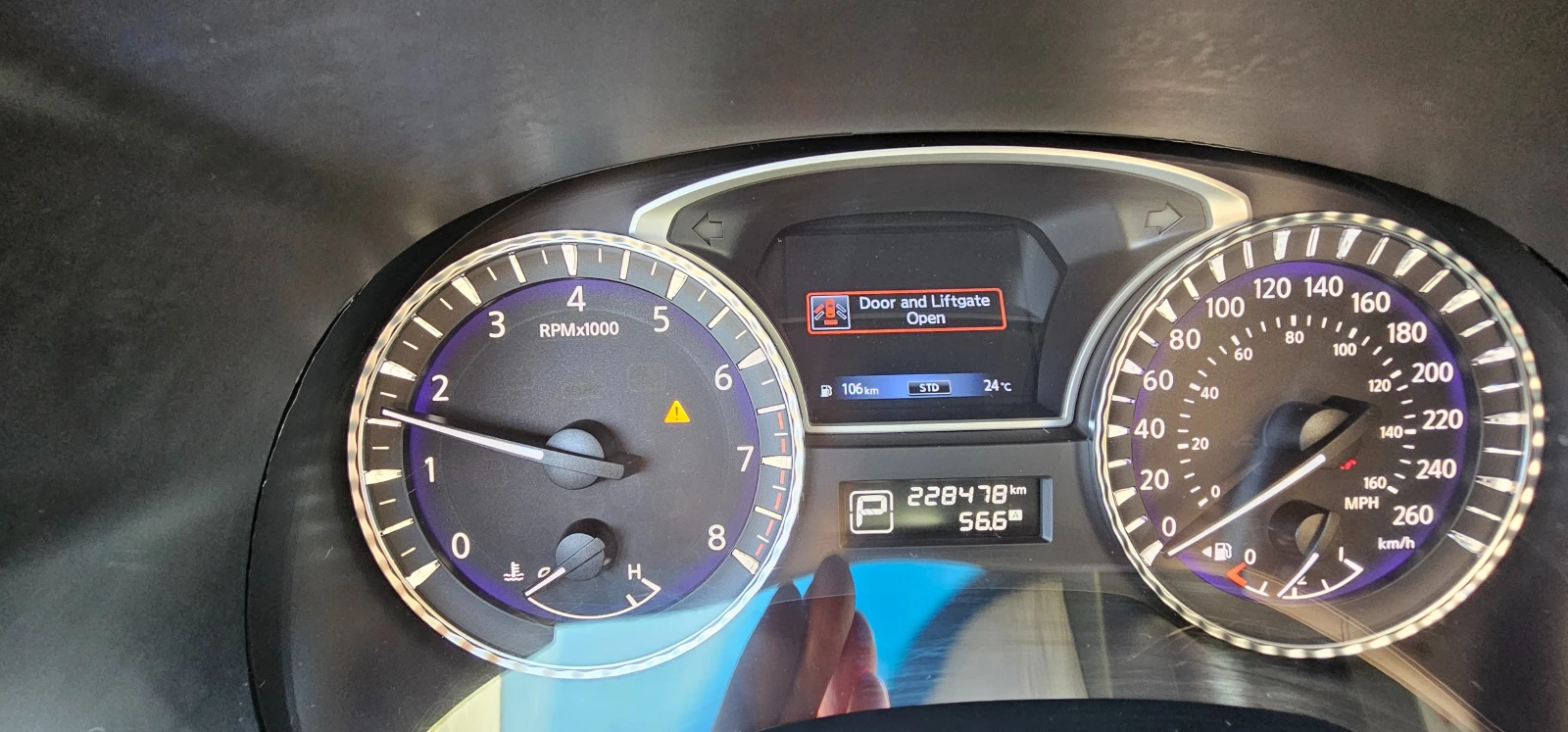 Infiniti QX60 Газ/Бензин, снимка 6 - Автомобили и джипове - 55192839