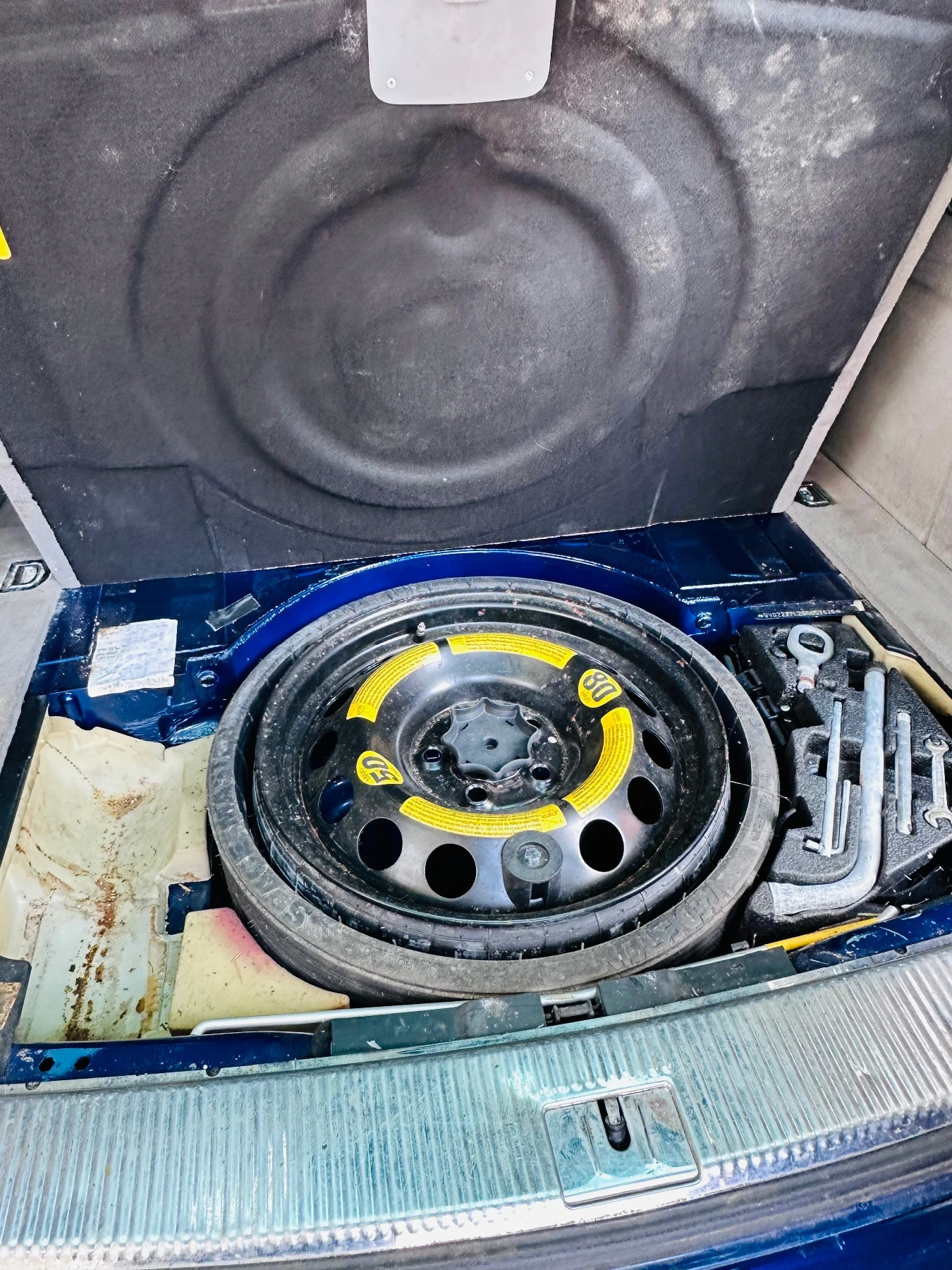 VW Touareg 2.5 TDI, снимка 13 - Автомобили и джипове - 55665572