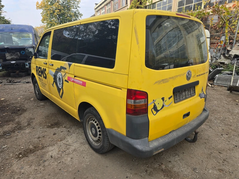 VW T5 2.5 TDI AXD, снимка 2 - Бусове и автобуси - 47776071