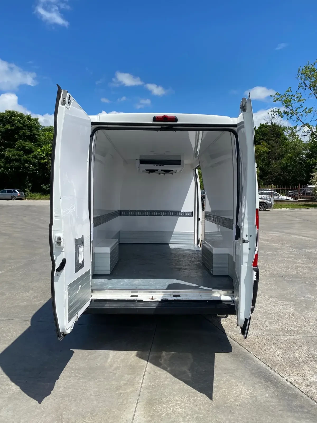 Peugeot Boxer Дълга база, минусов агрегат -18, ПЕРФЕКТЕН!!!, снимка 10 - Бусове и автобуси - 54594956