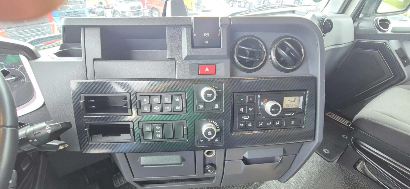 Renault T HSC - 1г гаранция - изображение 9