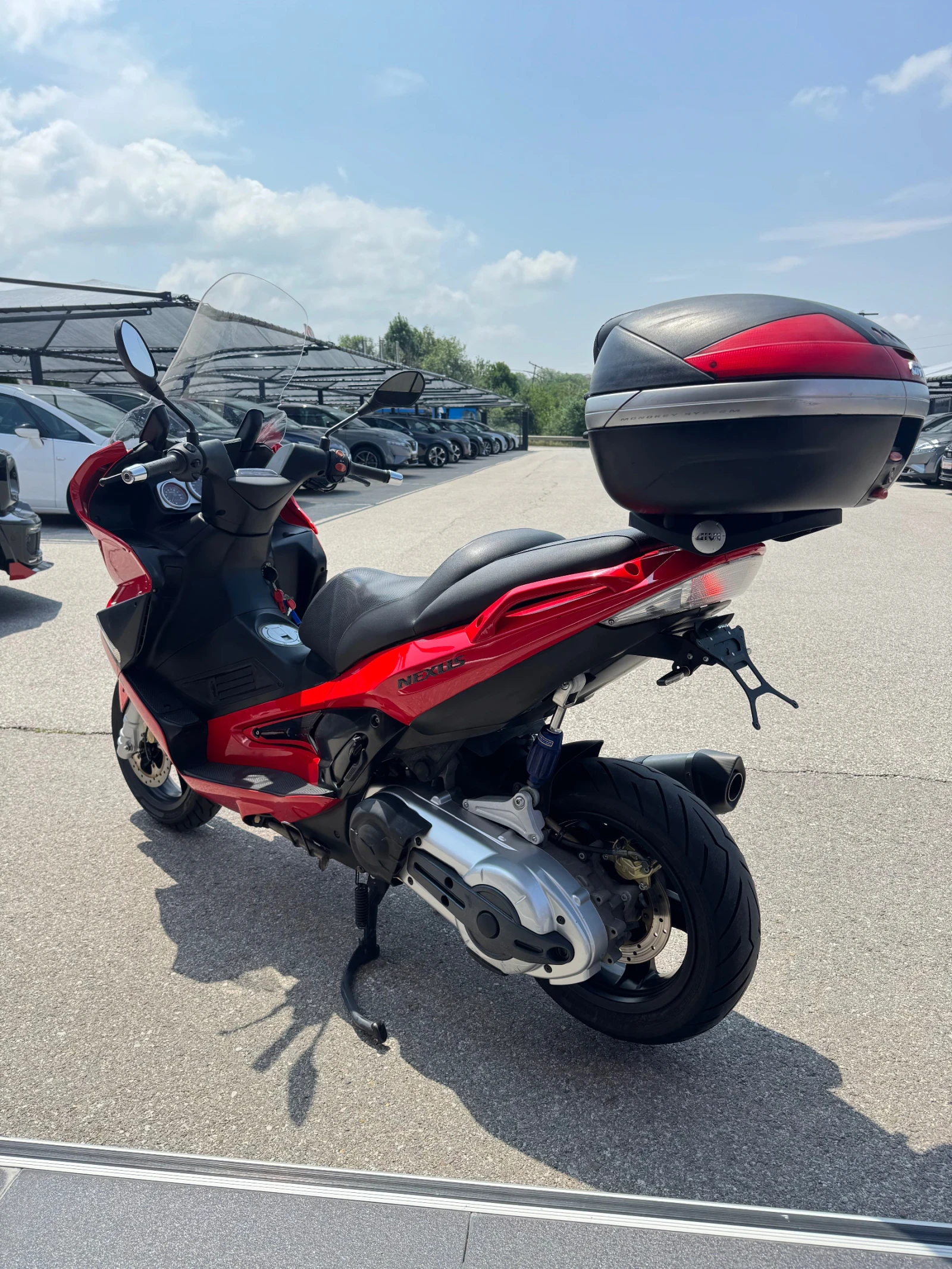 Gilera Nexus 500* LEO VINCE* GIVI* LED, снимка 5 - Мотоциклети и мототехника - 55147713