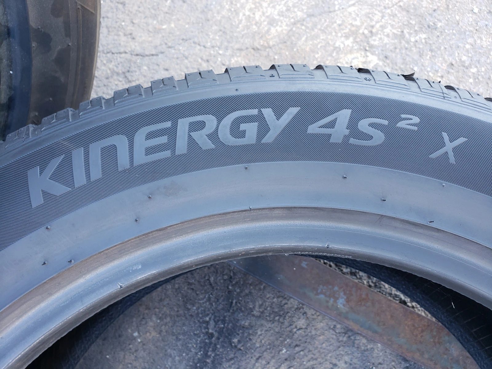 Гуми Всесезонни 235/55R18, снимка 8 - Гуми и джанти - 56070921