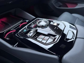 BMW i5 M60/xDrive/CARBON/ICONIC GLOW/PANO/B&W/360/HEAD UP, снимка 9