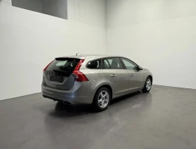 Volvo V60 2.0D* D4* 181hp* BUSINESS* NAVI, снимка 2