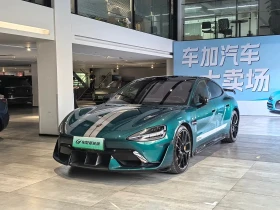 ������ Xiaomi SU7