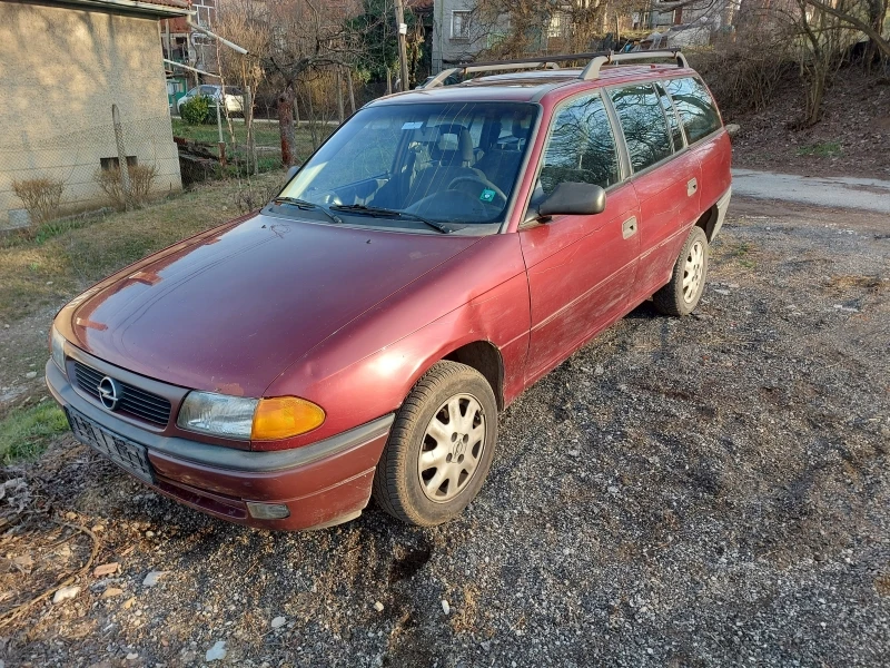 Opel Astra 1.6i, снимка 1 - Автомобили и джипове - 47000586