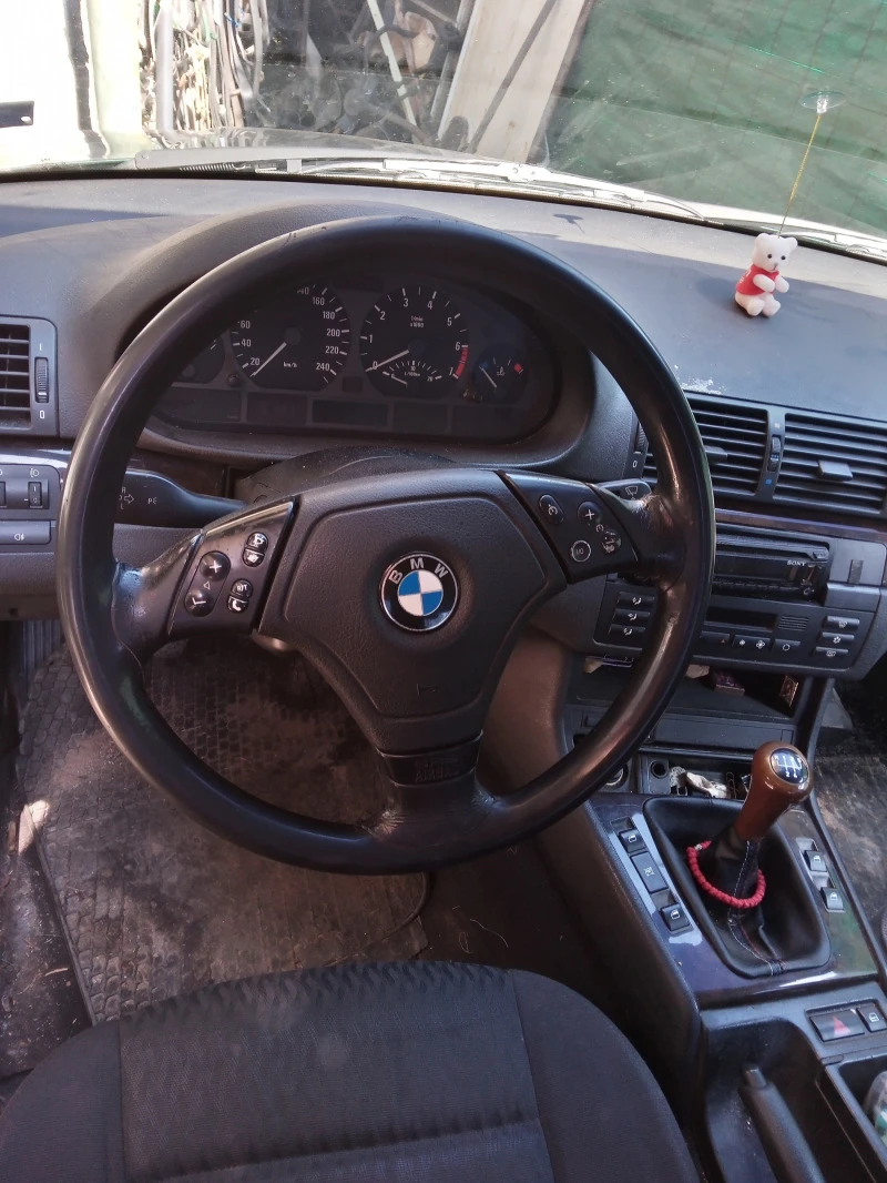 BMW 318 318 i, снимка 3 - Автомобили и джипове - 47234945