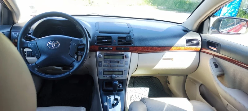 Toyota Avensis 2.4, снимка 12 - Автомобили и джипове - 49579914