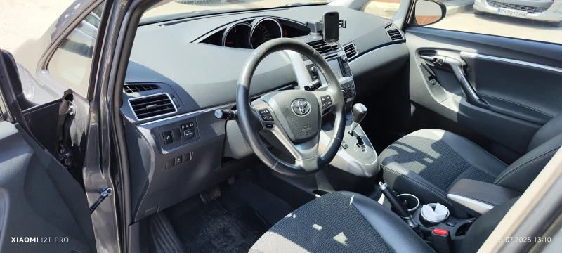 Toyota Verso, снимка 10 - Автомобили и джипове - 52484385