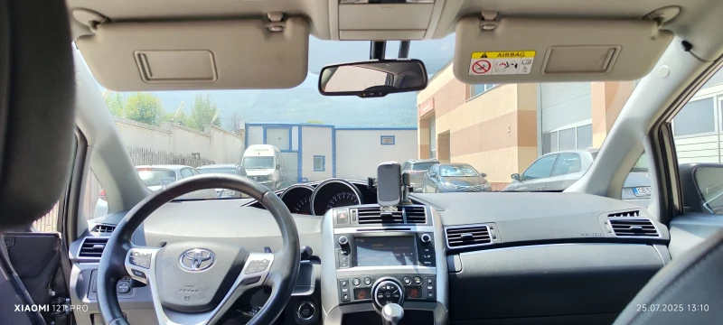 Toyota Verso, снимка 14 - Автомобили и джипове - 52484385