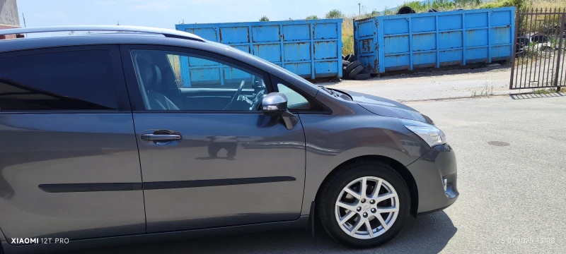 Toyota Verso, снимка 4 - Автомобили и джипове - 52484385