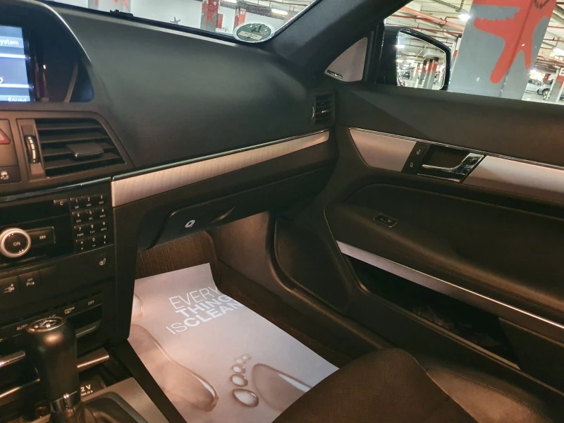 Mercedes-Benz E 250 2.2, снимка 14 - Автомобили и джипове - 52834314