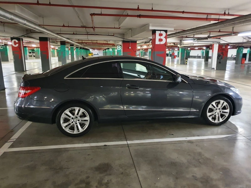 Mercedes-Benz E 250 2.2, снимка 4 - Автомобили и джипове - 52834314