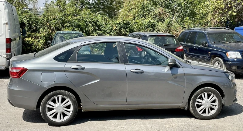 Lada Vesta 1.6-LPG, снимка 5 - Автомобили и джипове - 52419109