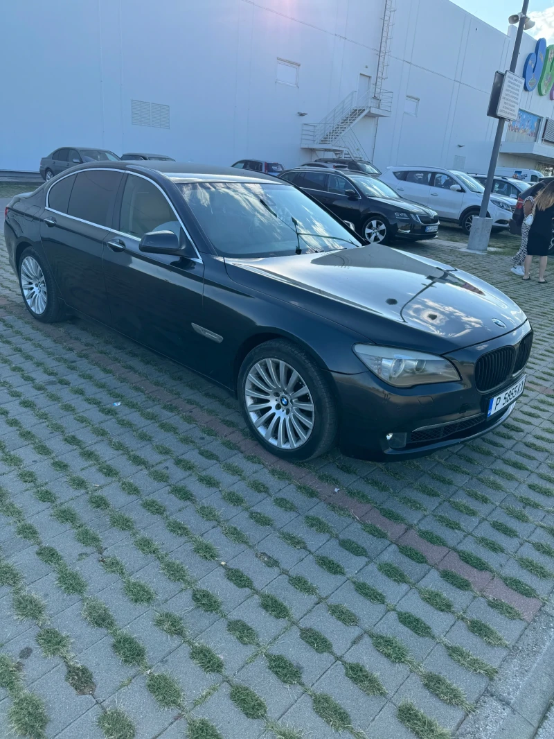 BMW 730 Топ!! Обслужен!! Уникат!!, снимка 4 - Автомобили и джипове - 52617076