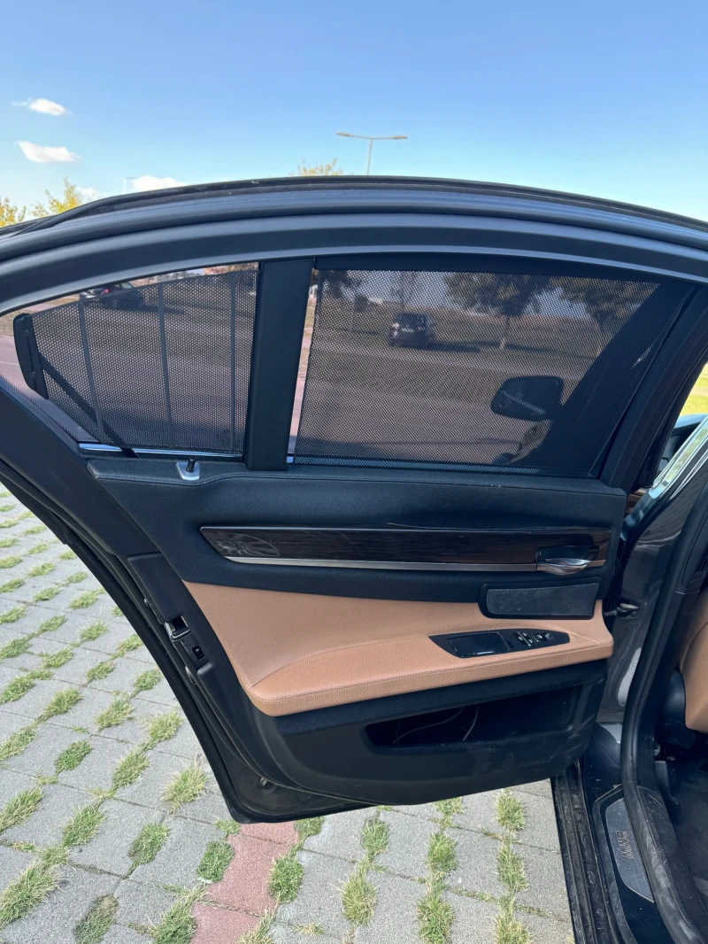 BMW 730 Топ!! Обслужен!! Уникат!!, снимка 11 - Автомобили и джипове - 52617076